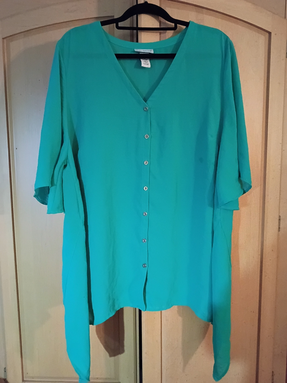 Catherines Women's Teal Button-Front V-Neck Blouse Euc